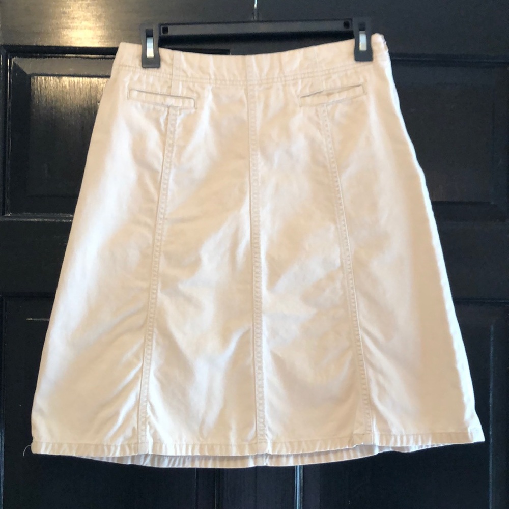 Khaki Eddie Bauer Skirt, Size 4, EUC